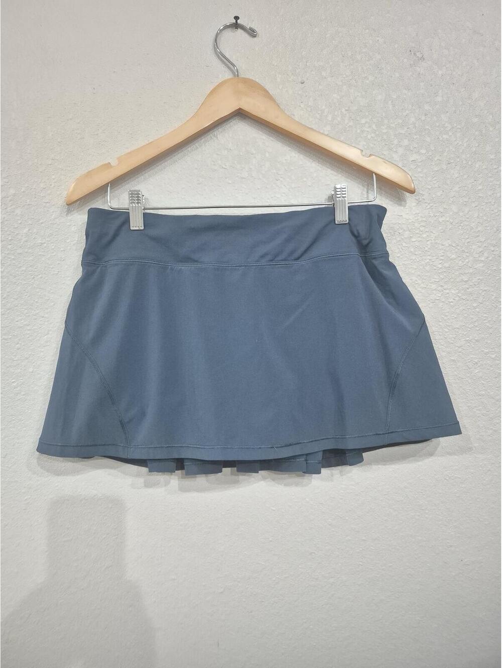 Lululemon circuit breaker Skirt Size 8 - Picture 3 of 5